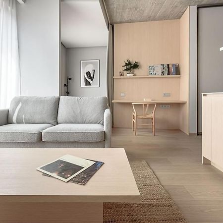 Cozy Japanese Oasis With Balcony, Gramophone, Netflix Daire VNO Dış mekan fotoğraf