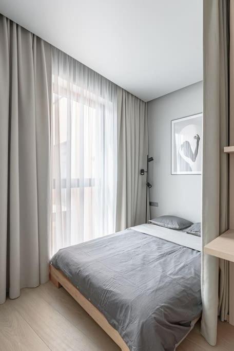 Cozy Japanese Oasis With Balcony, Gramophone, Netflix Daire VNO Dış mekan fotoğraf